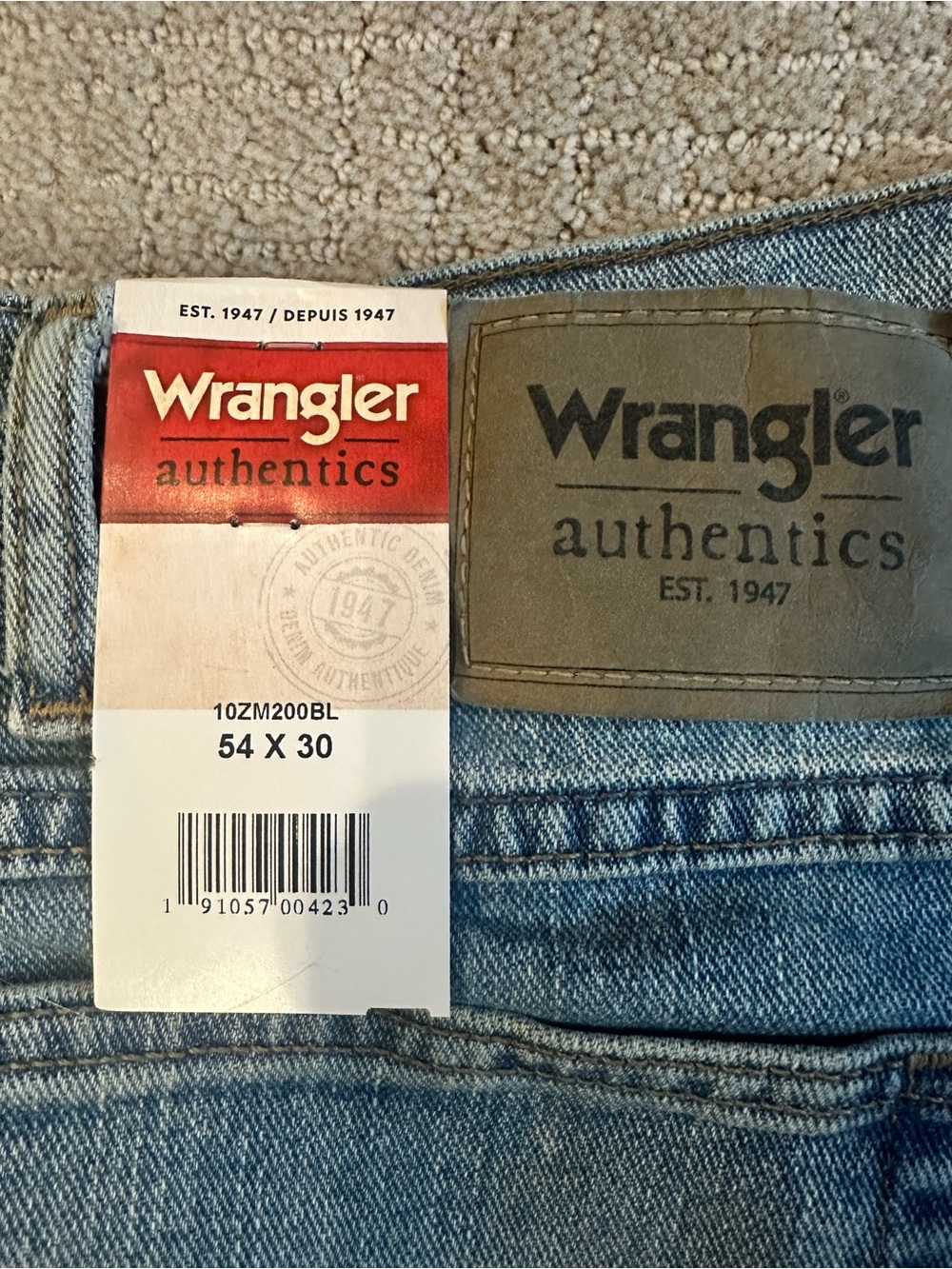NWT Wrangler Authentics Men’s Jeans Size 54x30 Light Wash Denim